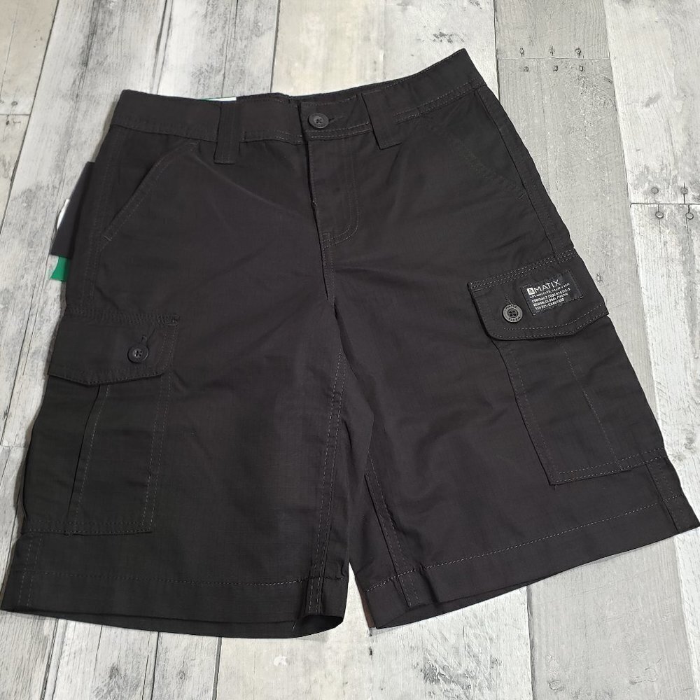 NWT - Matix Youth Black Cargo Shorts - Size 8